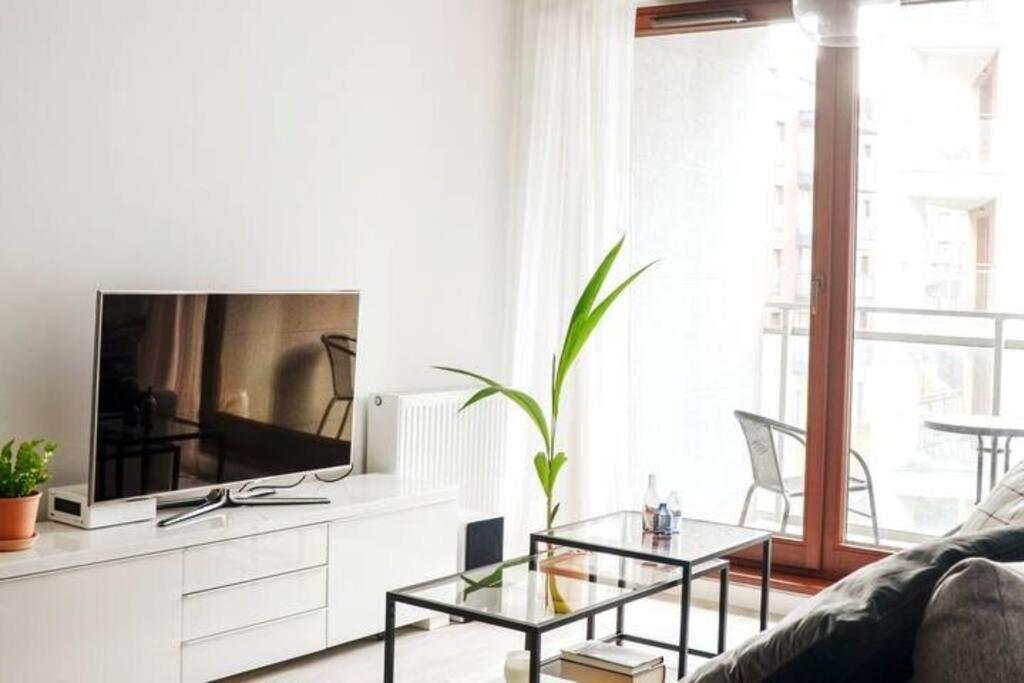 Platinum Jaglana Apartment - Wyspa Spichrzow Gdansk Bagian luar foto