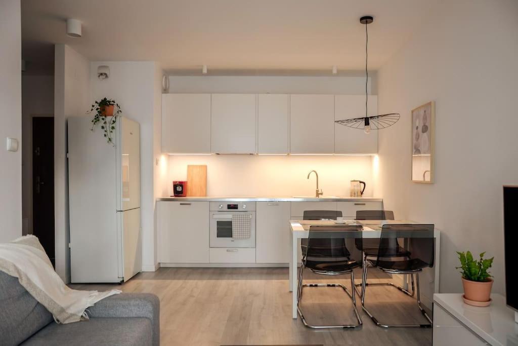Platinum Jaglana Apartment - Wyspa Spichrzow Gdansk Bagian luar foto