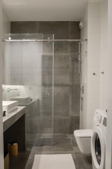 Platinum Jaglana Apartment - Wyspa Spichrzow Gdansk Bagian luar foto